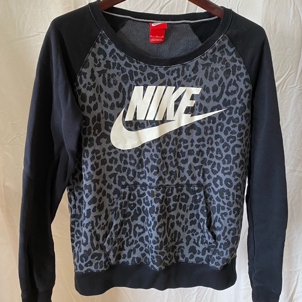 Nike sweatshirt